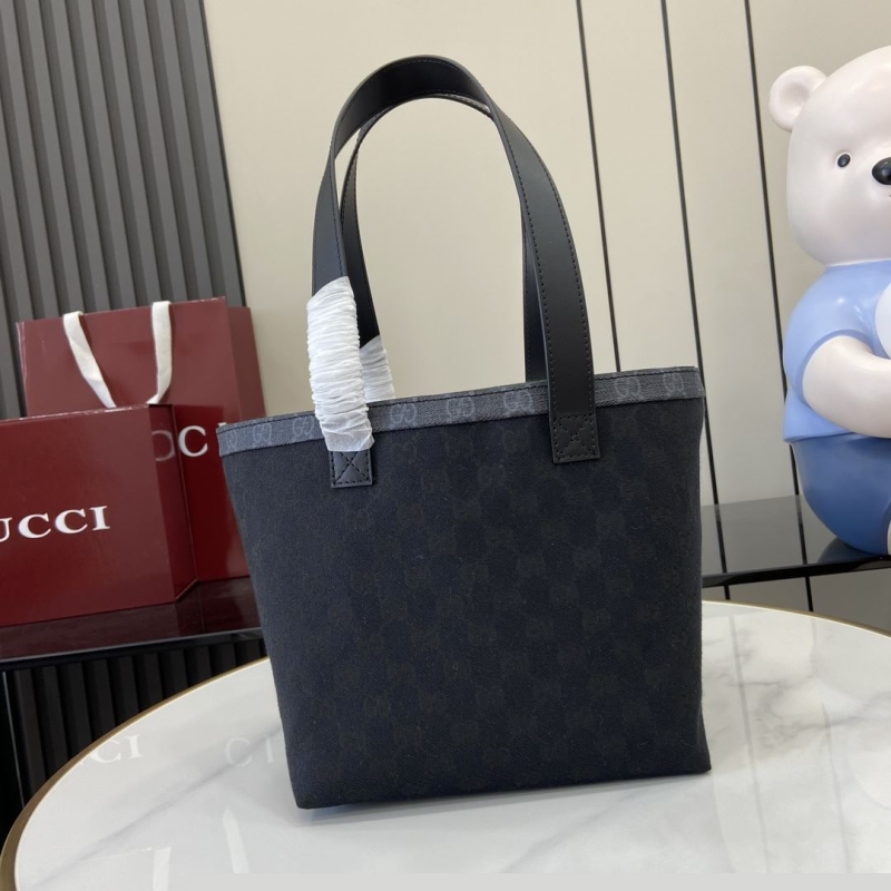 G*u*i shopping bags